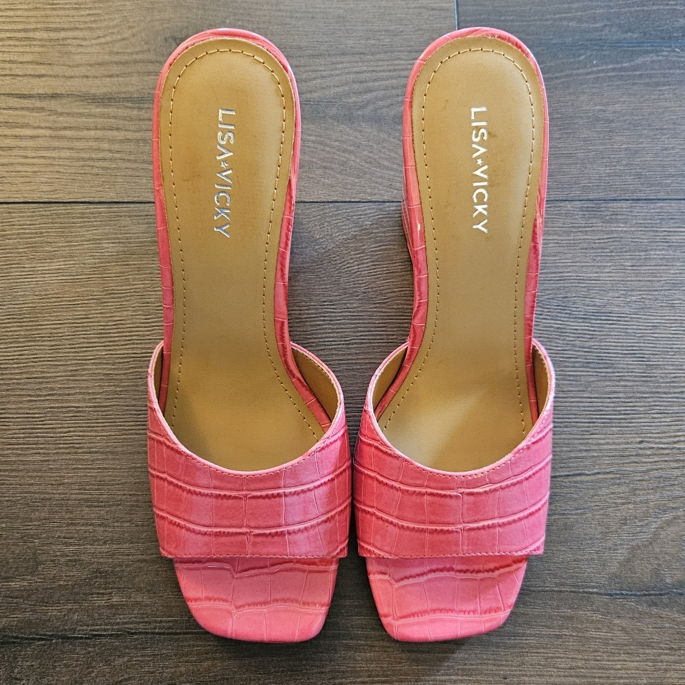 Lisa Vicky Wedge Heel ADORE-V In Raspberry Pink Crocodile Pattern Size 8.5 New
